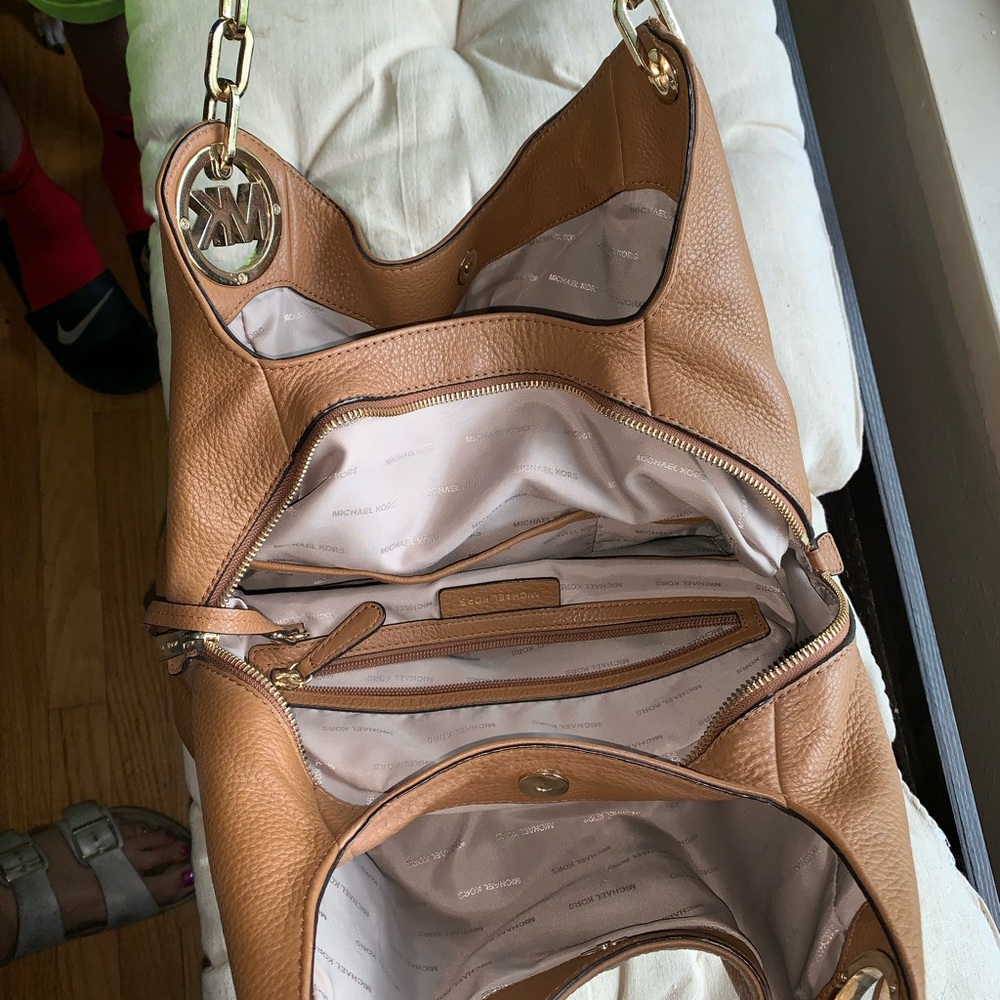 Michael Kors Hobo Bag - Picture 2 of 8